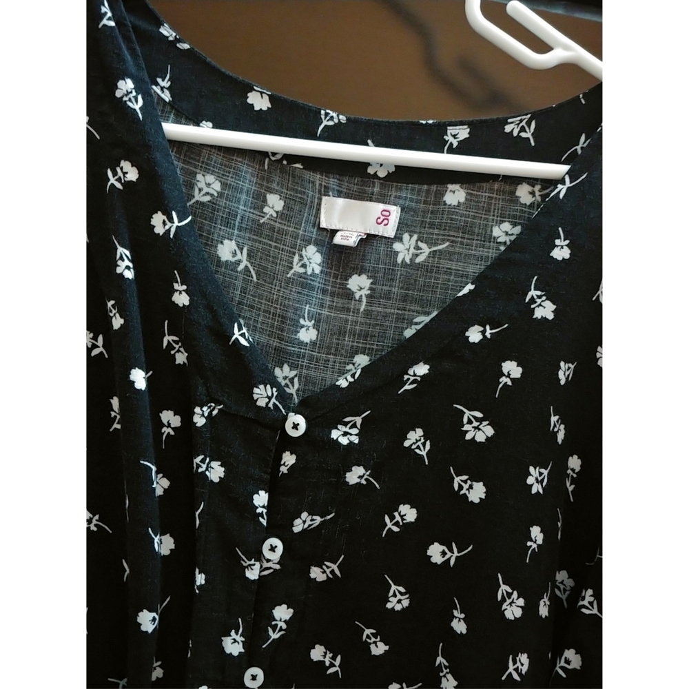 Button down shirt - Picture 2 of 4
